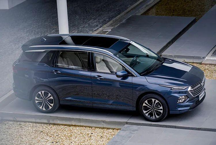 五菱之光4S店：服务网络如何覆盖城乡市场，价格体系是否真的亲民？