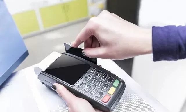 新手pos机刷卡步骤别再做错了！正确流程让你轻松搞定