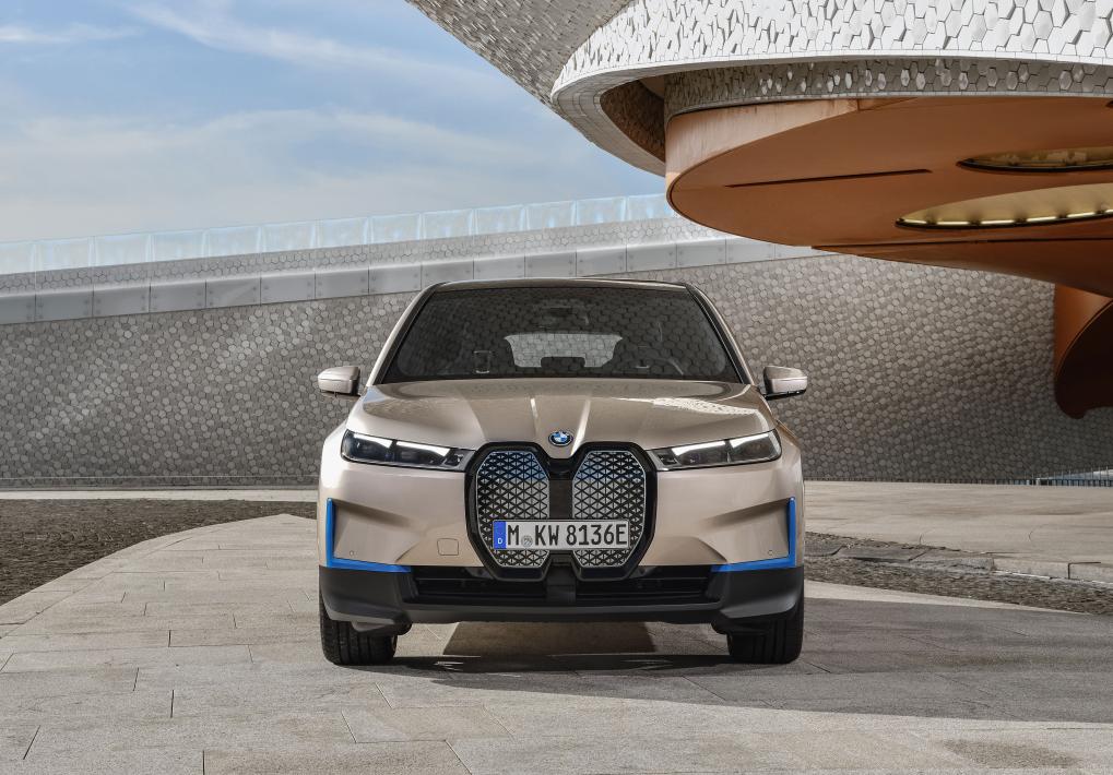 宝马iDrive系统能让开车像玩手机一样简单吗? 宝马iDrive系统能让开车像玩手机一样简单吗?