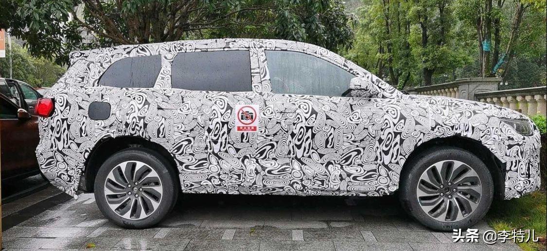 问界M9价格到底高不高？50万级配置背后藏着哪些超值细节