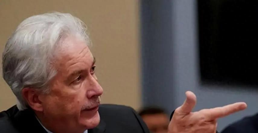 这个光头教练凭什么让摆烂队逆袭成冠军？