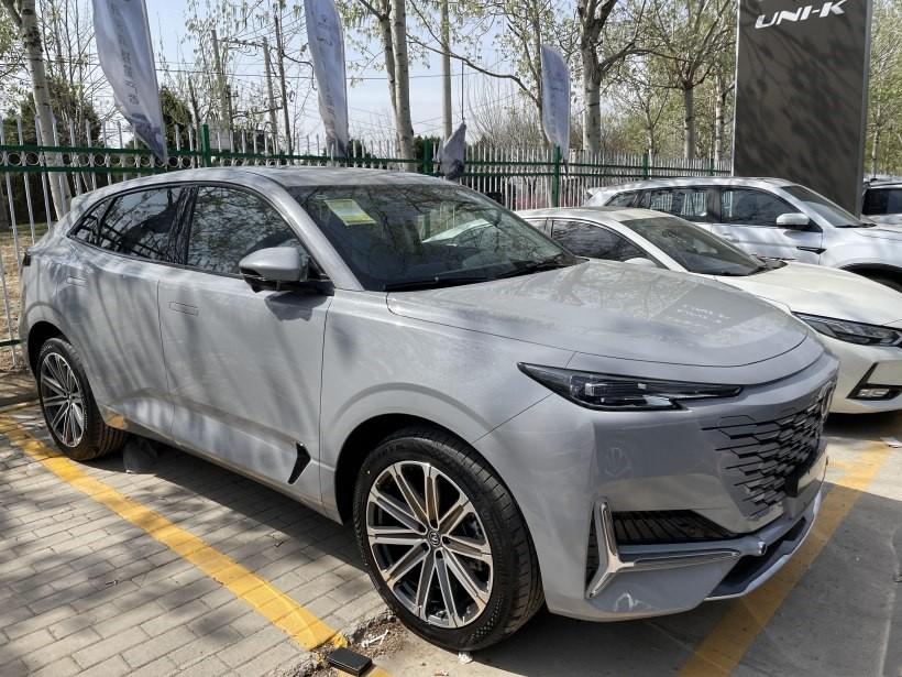 长安UNK-K真的适合新手第一台车吗？