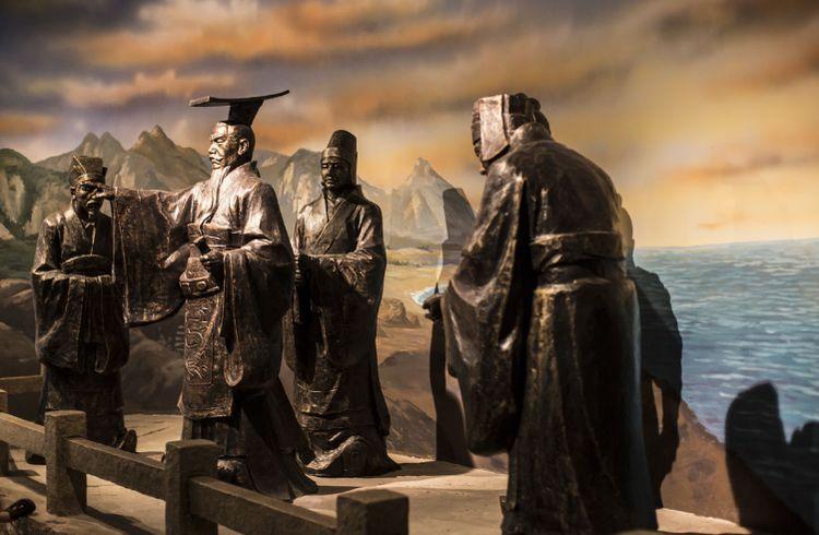 梦见胸前出血是吉兆吗?2025年运势预警与破局指南 梦见胸前出血是吉兆吗?2025年运势预警与破局指南