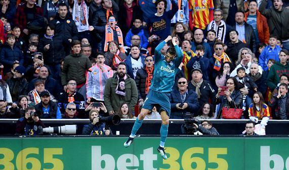 西甲焦点对决：巴伦西亚与皇马的激情碰撞