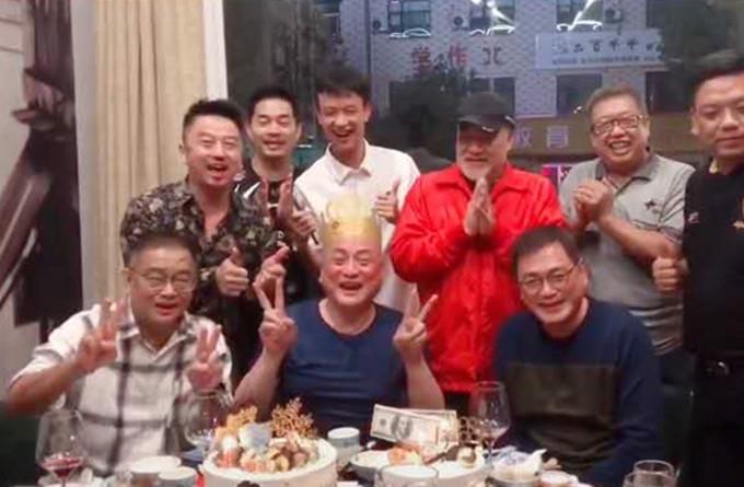 一汽丰田皇冠2.5真的能让新手闭眼入吗？