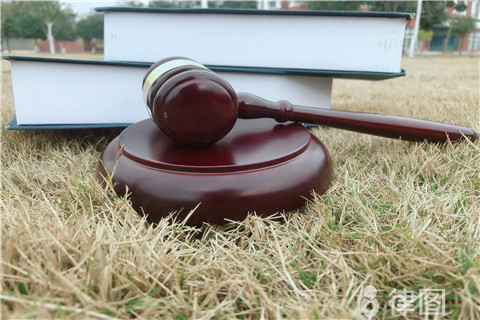 一般民事诉讼赢了律师费谁出