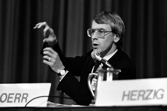 湖人赢鹄鹕15分到底藏着啥门道？