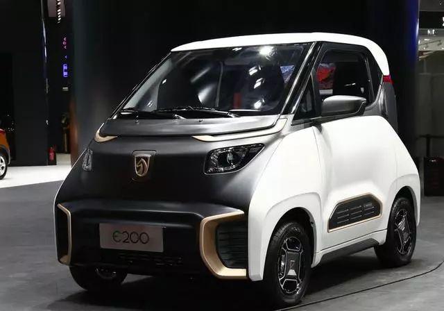 城市通勤停车难?宝骏e200三招省下XX元 城市通勤停车难?宝骏e200三招省下XX元