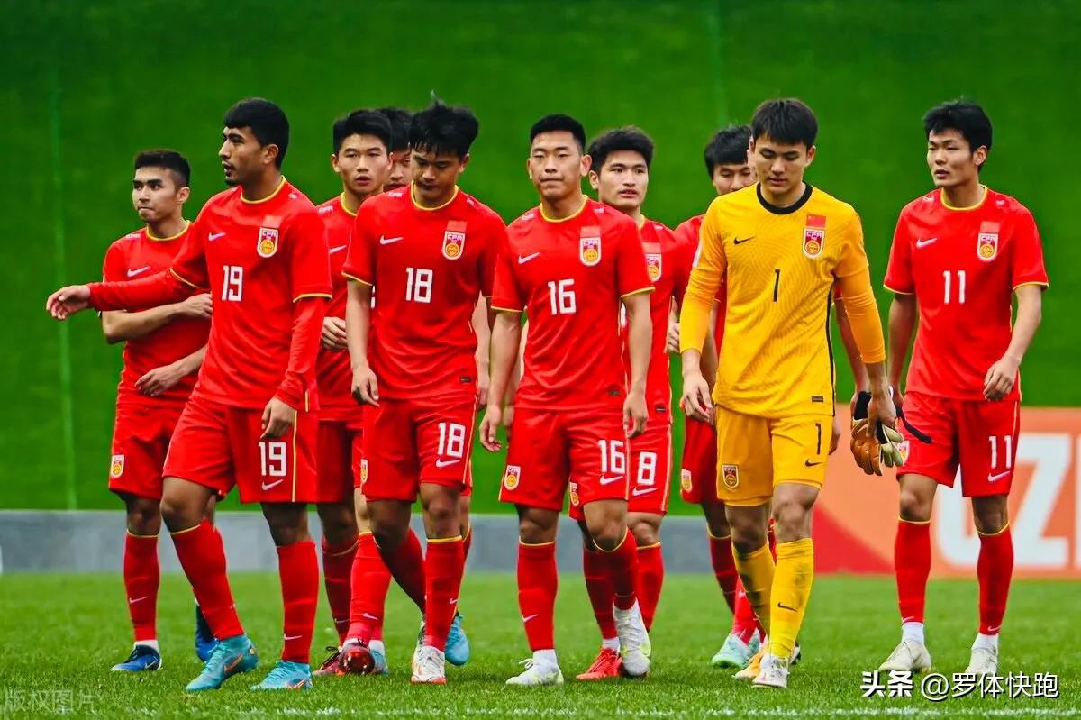 猫咪脚上长块状脱毛还结痂,铲屎官该怎么自救? 猫咪脚上长块状脱毛还结痂,铲屎官该怎么自救?