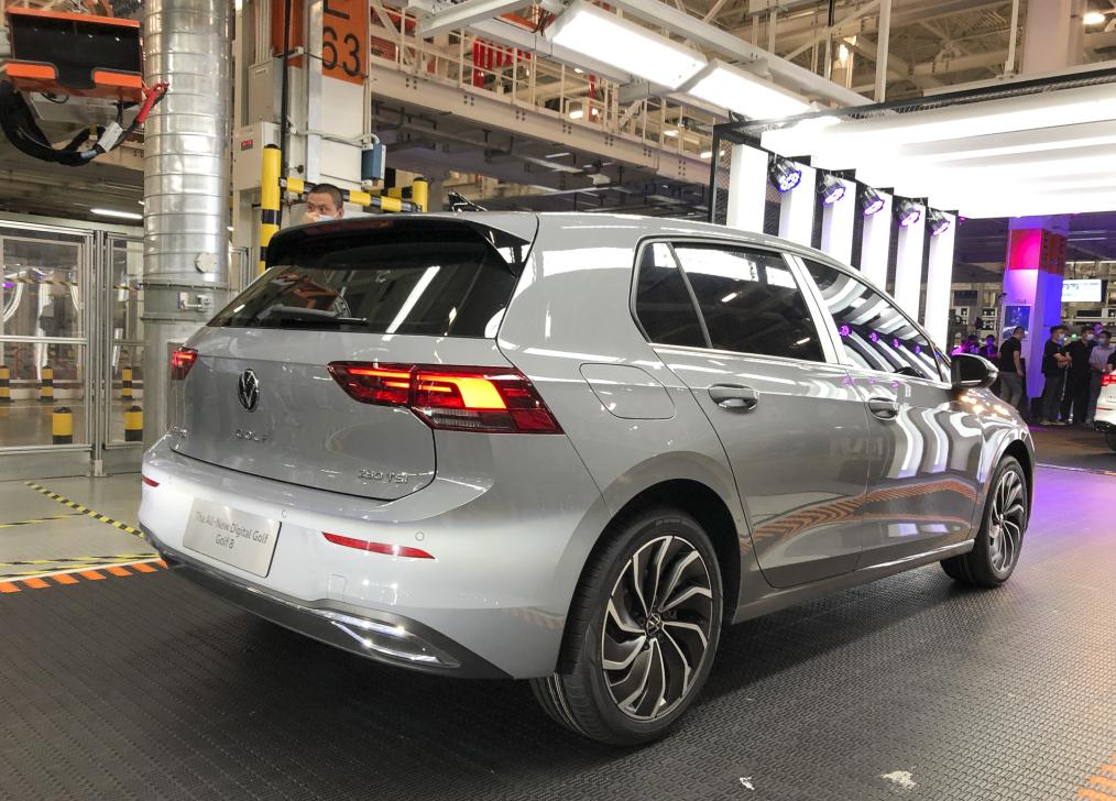 高尔夫论坛上这些隐藏技巧,真的能帮你少走三年弯路吗? 高尔夫论坛上这些隐藏技巧,真的能帮你少走三年弯路吗?