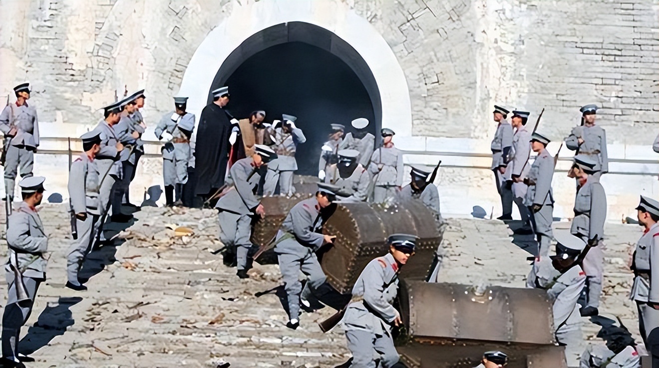 孙殿英军阀历史评价_孙殿英与蒋介石关系_谁能评价一下孙殿英这个人？