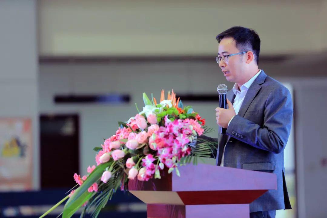 在硅谷混论坛的华人到底靠不靠谱？