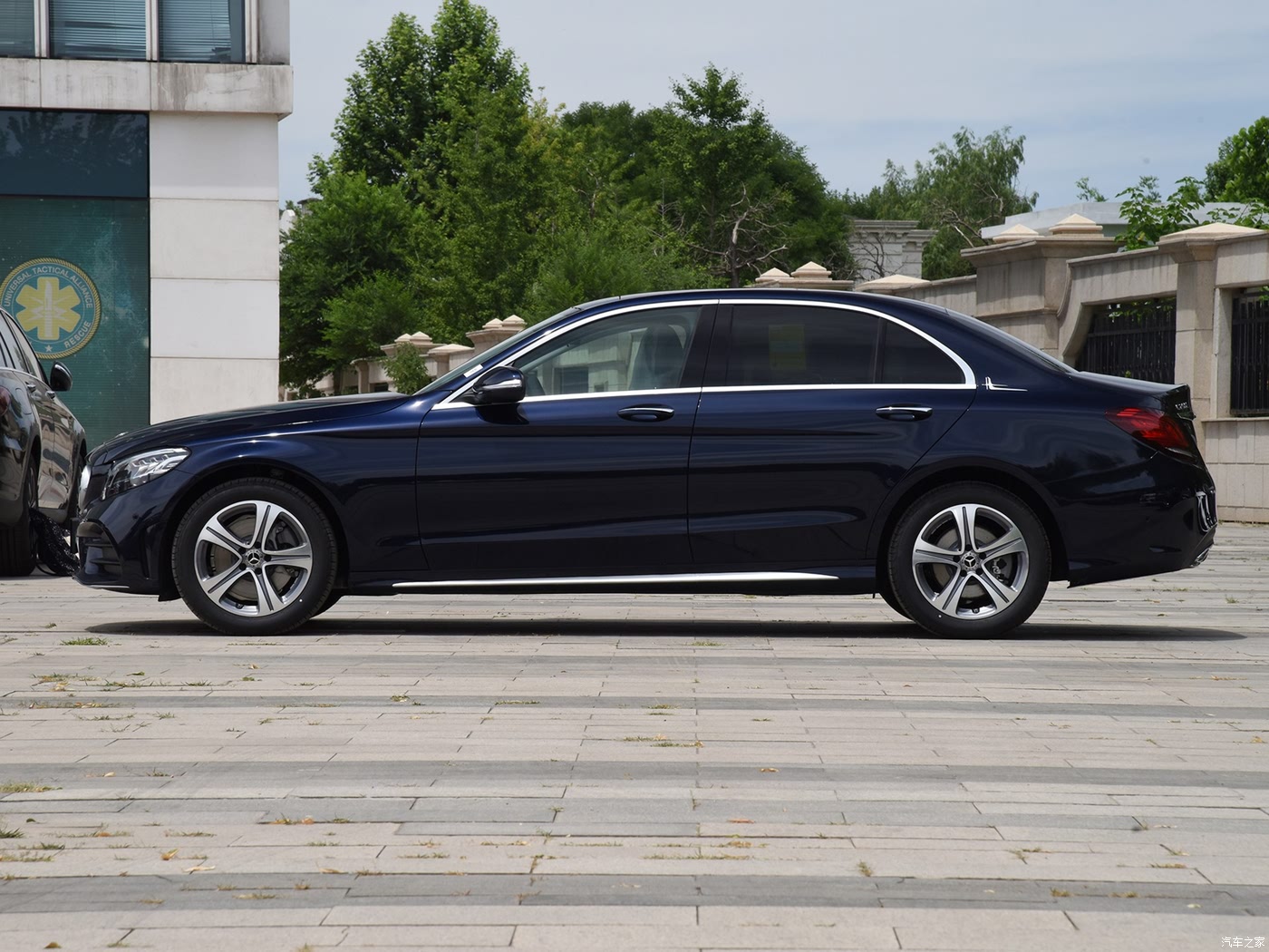 2020款奔驰C级 改款 C 260 L 参数配置