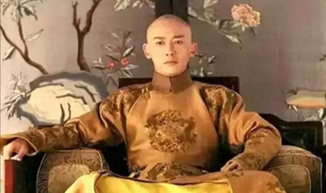 你家猫主子的小肉垫闻起来像臭豆腐？