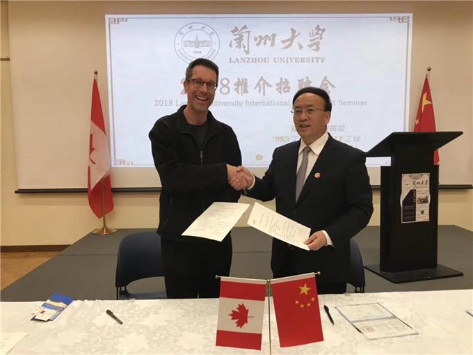 华人论坛丫丫的港湾账号怎么玩转？新手必看保姆级攻略