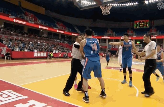 CBA第11周最佳球员凭啥是他？