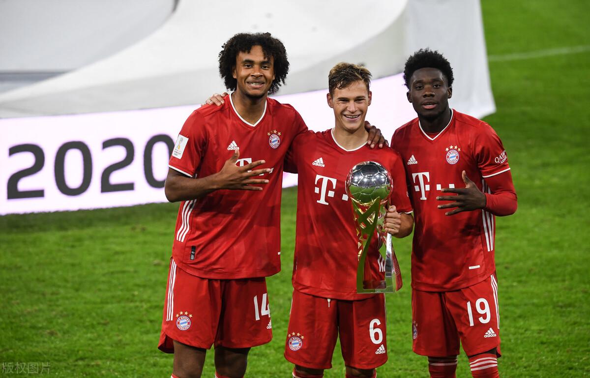 这个波兰人凭什么让拜仁和多特抢着要？