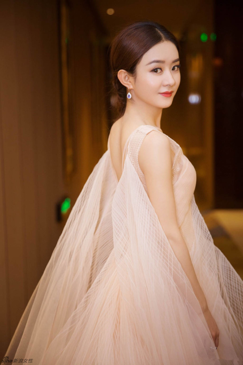 赵丽颖命理解析_婚姻为何如此坎坷？