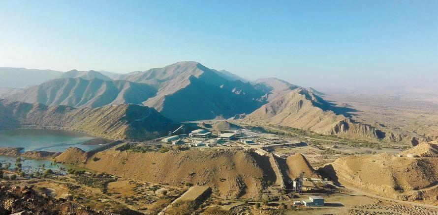 日本凭什么可以在中国建这么多所学校，到底谁给的权力？答案来了