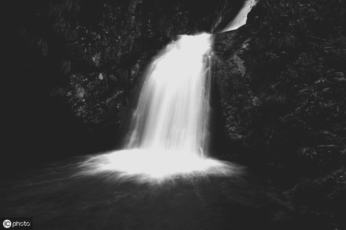 梦见房屋倒塌暗示什么？