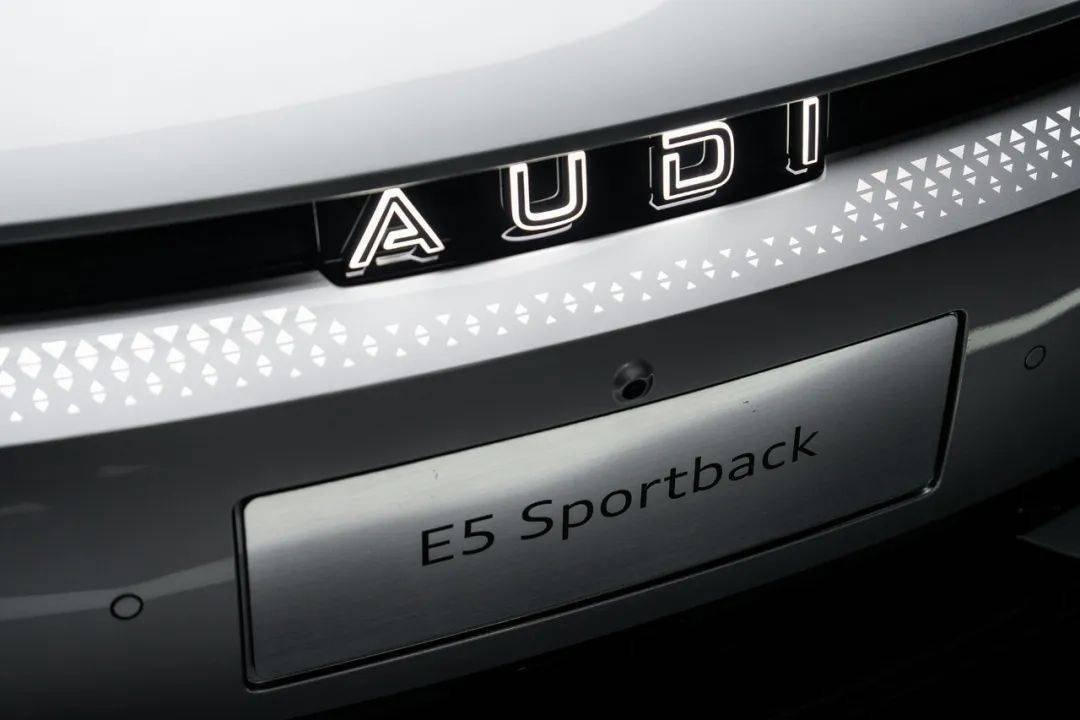 奥迪e5上市发布会字母标有什么含义? 奥迪e5上市发布会字母标有什么含义?