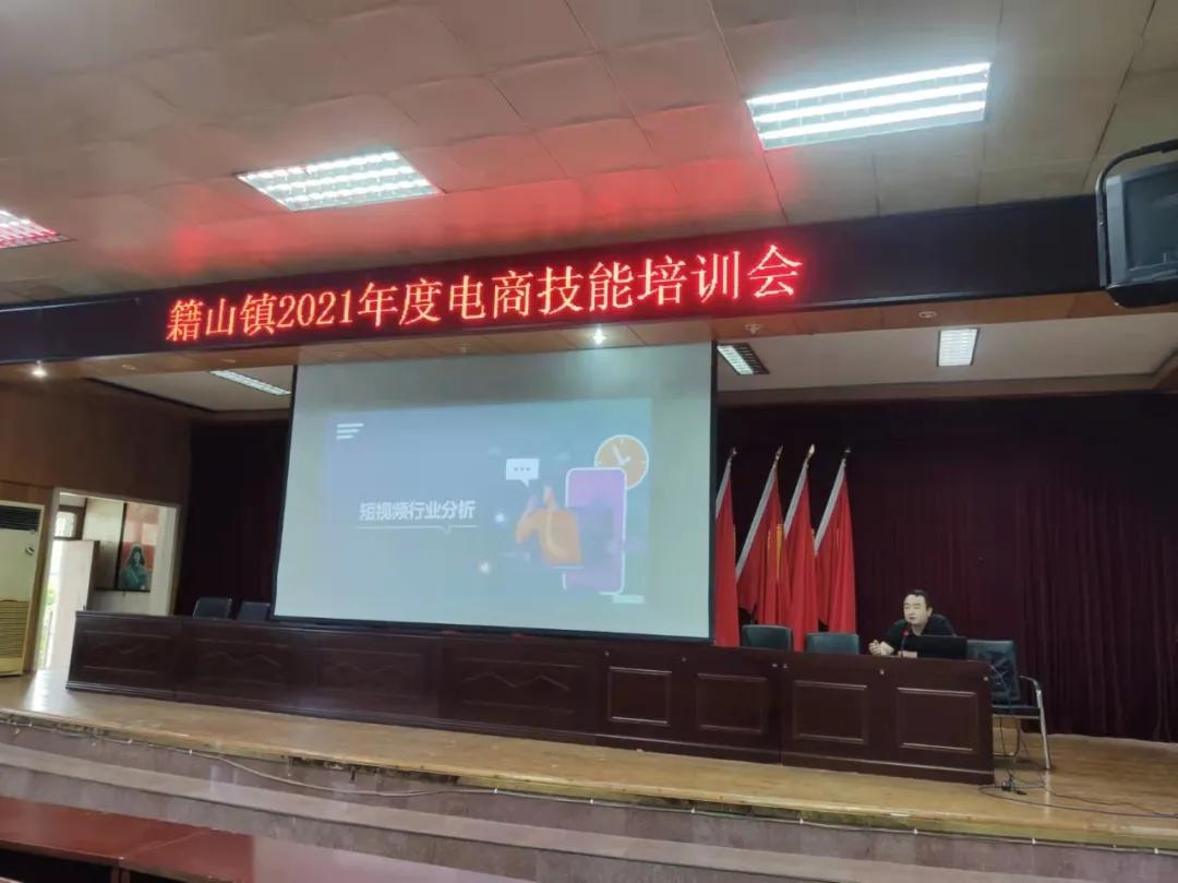 2025年贵人运解析：梦见送手链暗示转机？3步转化法实测有效