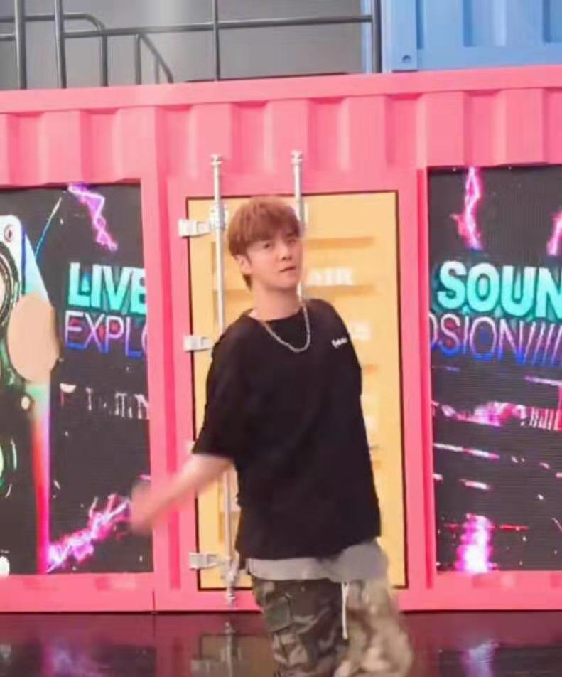 新手如何在野狼社交论坛三天混成大佬？