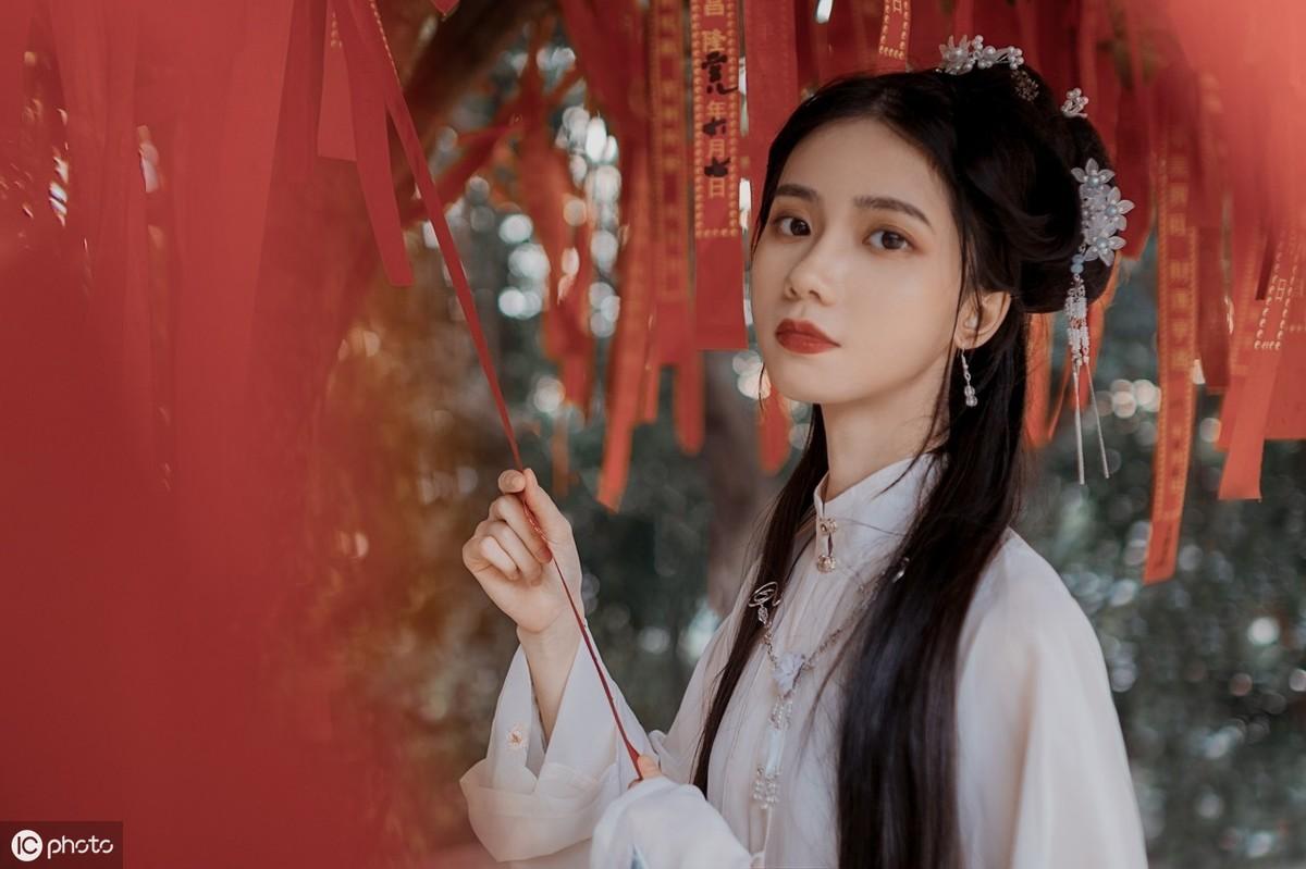 为什么你家猫主子总在半夜踹你手机？