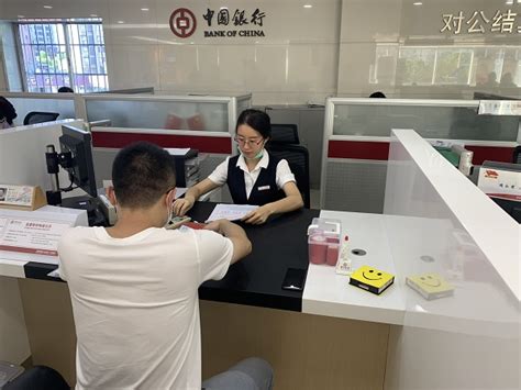 还在找中国银行人工客服电话？看这里就对了