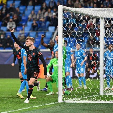 为什么拜仁和皇马每年都要掐得你死我活？