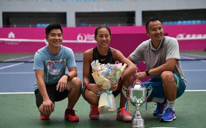 亚一姐凭什么火遍全网？新手必看的生存指南