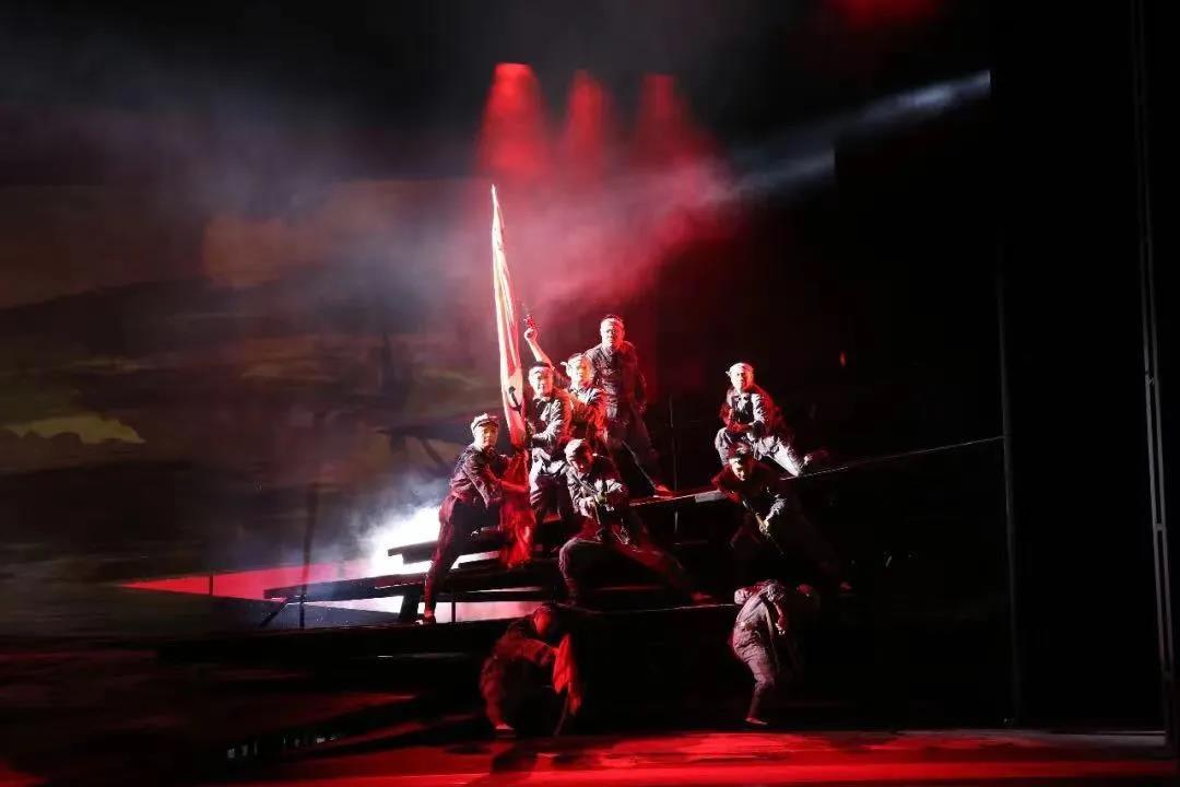 福特蒙迪欧致胜2.0T真的适合新手开吗? 福特蒙迪欧致胜2.0T真的适合新手开吗?