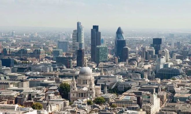 英国华人主要住在哪些城市？为什么收入比白人高？