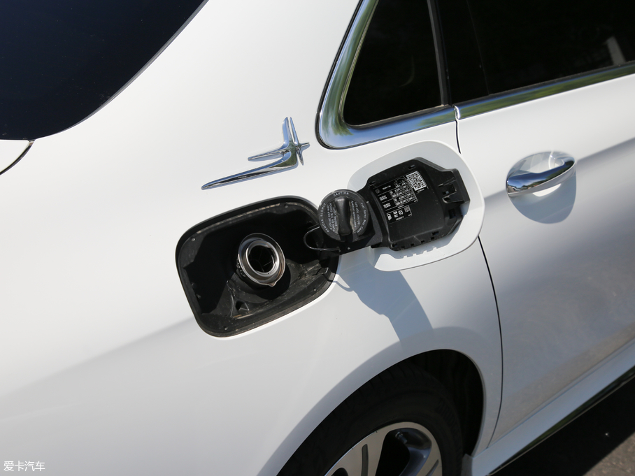 奔驰E260L油箱多少升，E260L加多少号汽油合适