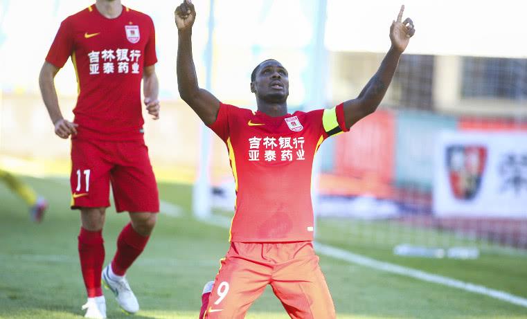 第一次看中超该选泰达还是亚泰？