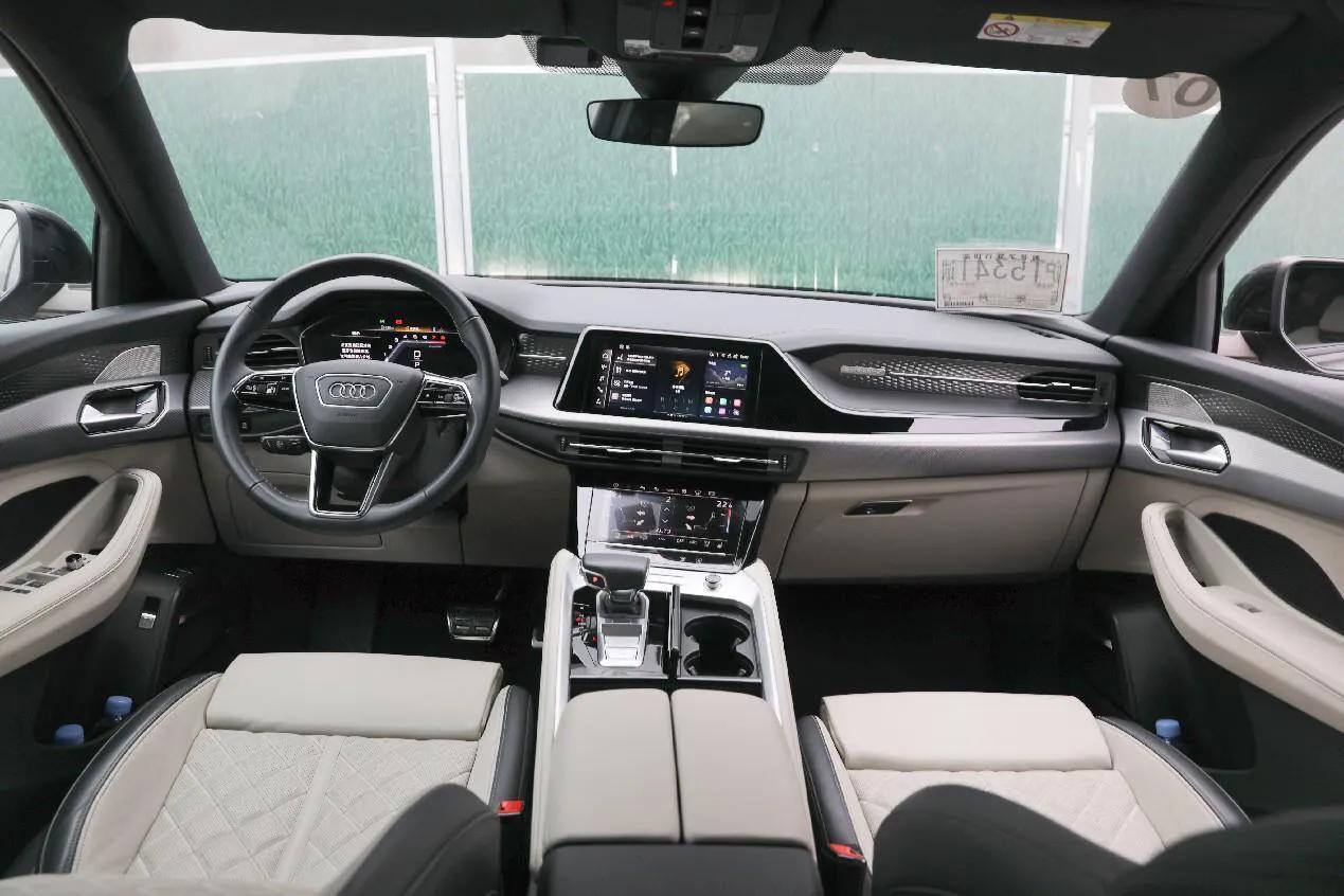 奥迪Q6深度解析：豪华SUV市场的新选择，为何引发消费者热议？