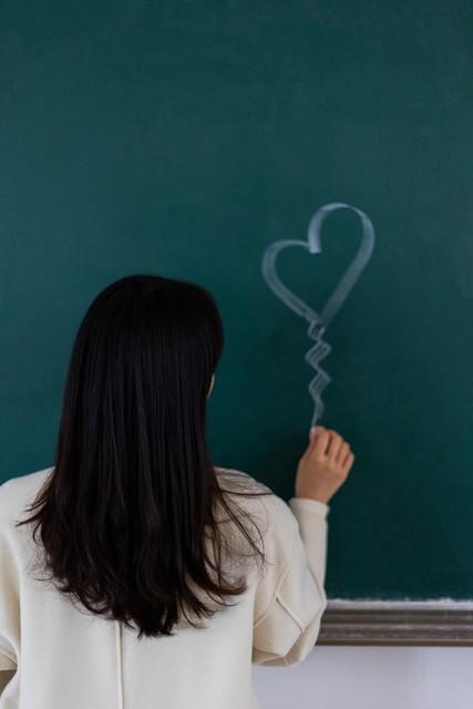 解梦专家解析:梦见同一个帅哥两次的3种情感预兆 解梦专家解析:梦见同一个帅哥两次的3种情感预兆