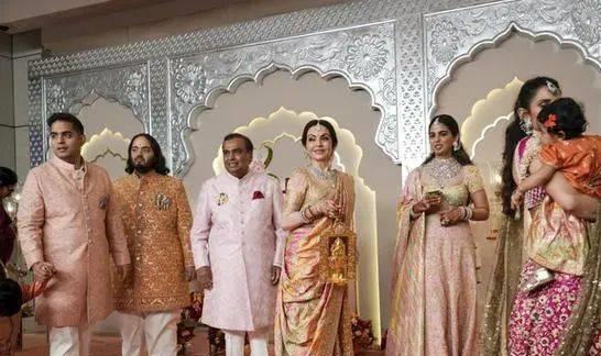 亚洲首富儿子印度奢华婚礼_印度总理出席婚礼_印度首富儿子婚礼