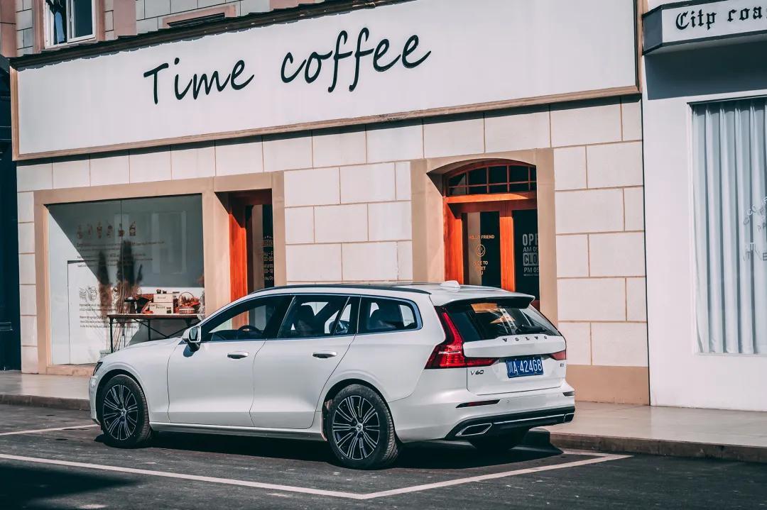 沃尔沃V60一年保养费够买两个LV包？