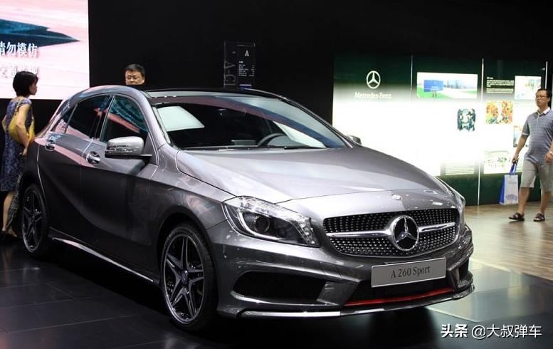 梦见一对情侣预示什么？2025年运势与情感解码