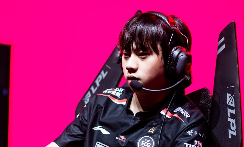 WBG签下打野WEIWEI真能改变战队命运吗？