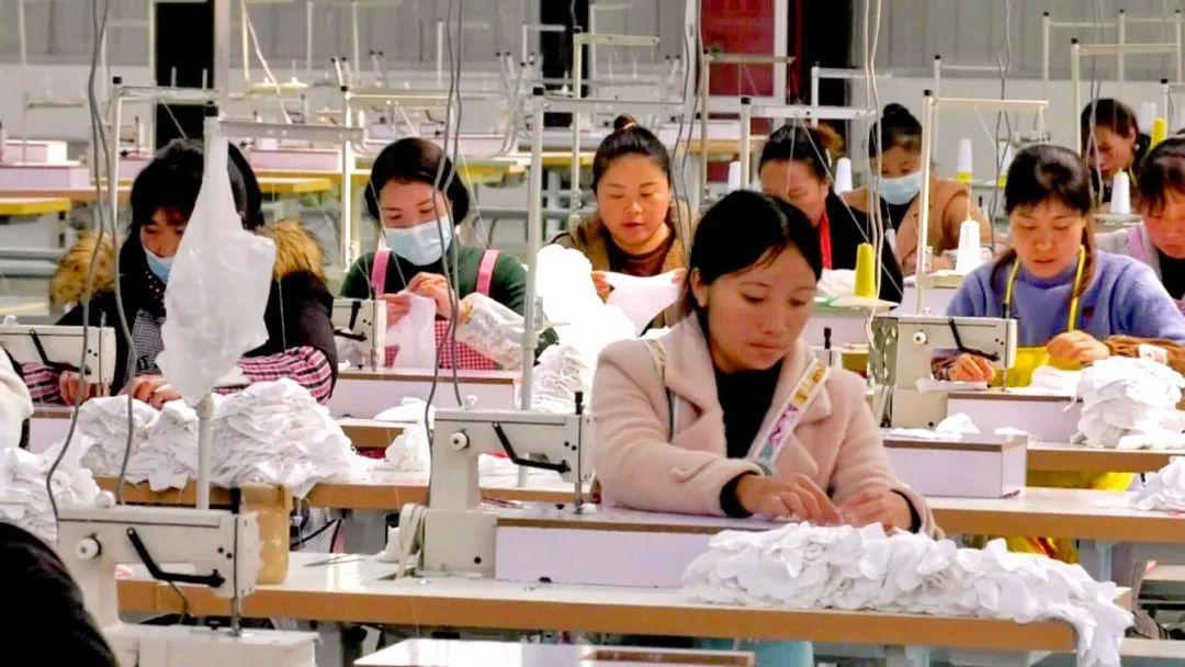 刚来海外找不到组织？华人论坛到底怎么玩？