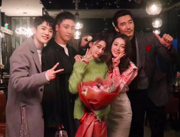 梦见很多当兵的来家里预示什么?2025年能量场破解全指南 梦见很多当兵的来家里预示什么?2025年能量场破解全指南