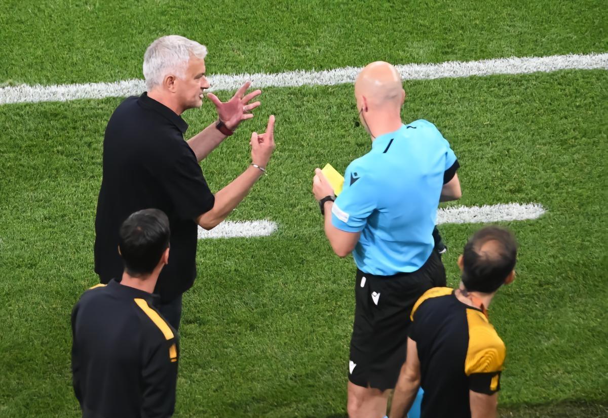 英超收官战裁判安排:安东尼-泰勒执法切尔西客战诺丁汉森林 英超收官战裁判安排:安东尼-泰勒执法切尔西客战诺丁汉森林