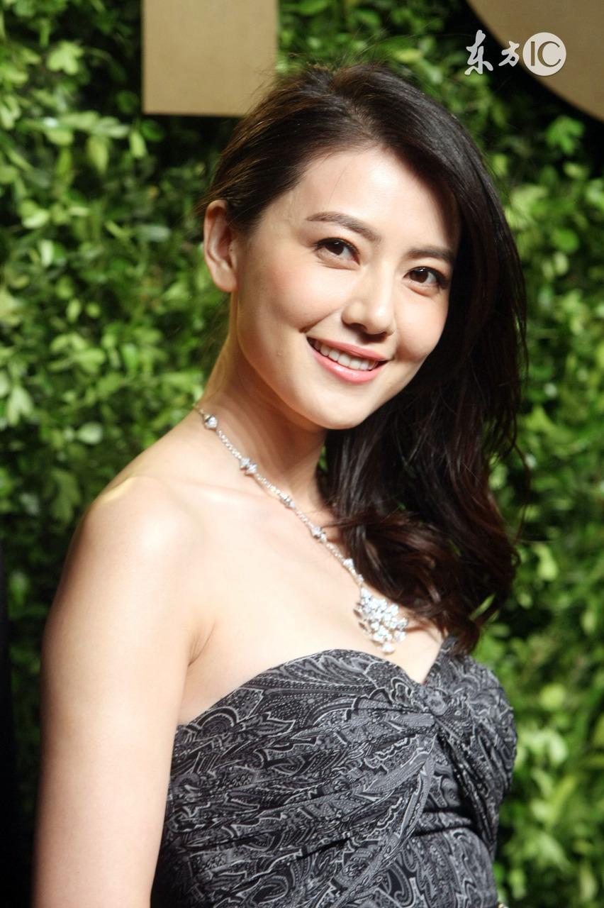 为什么算命先生总说不能碰眉毛？