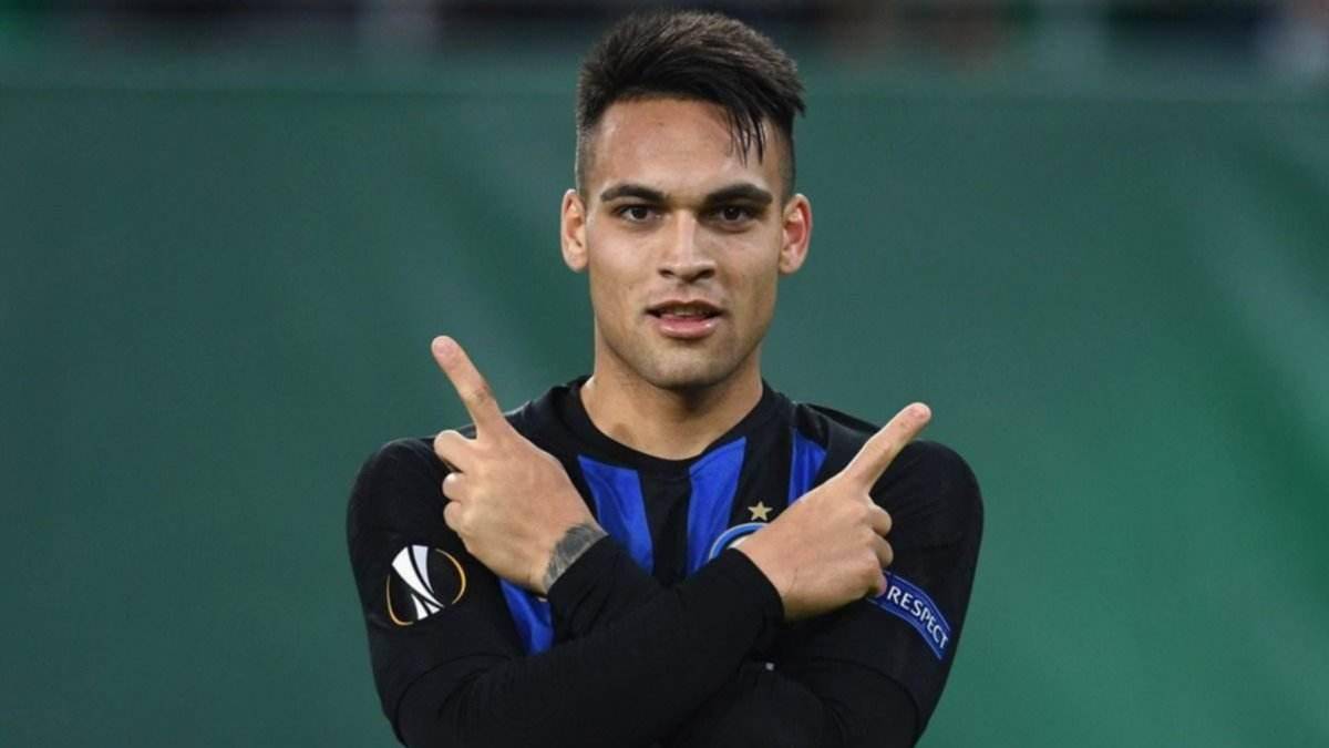 国际足球冷雪劳塔罗点评，劳塔罗称自己是世界前五前锋，这话到底靠不靠谱？