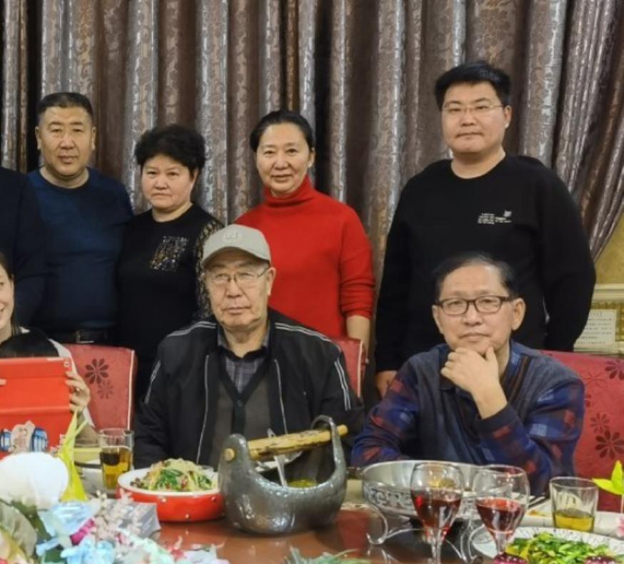 华人论坛还能这么玩？丫丫的港湾生存指南来啦！