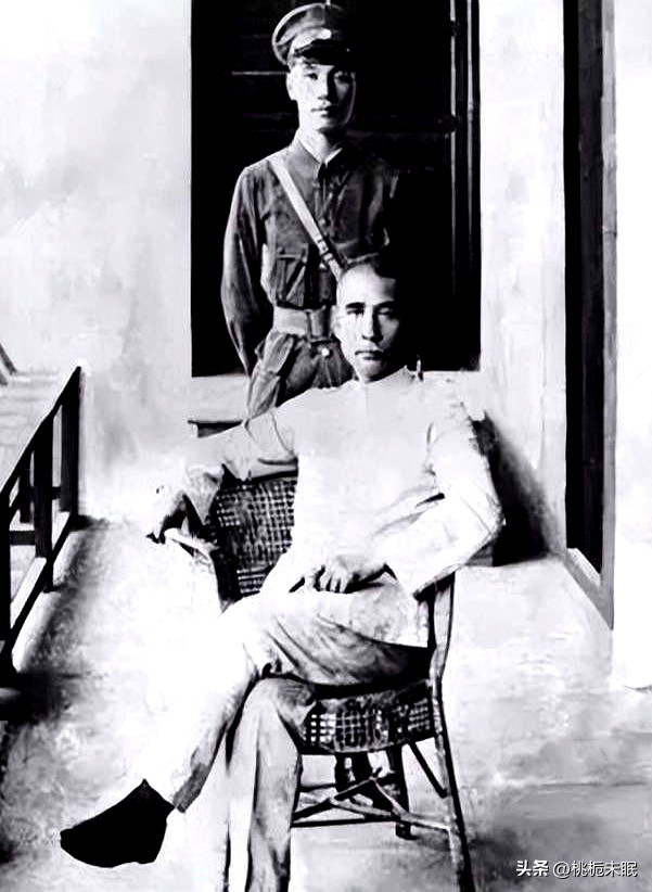 蒋介石给算的命_蒋介石算命故事_蒋介石算命先生说了什么呢