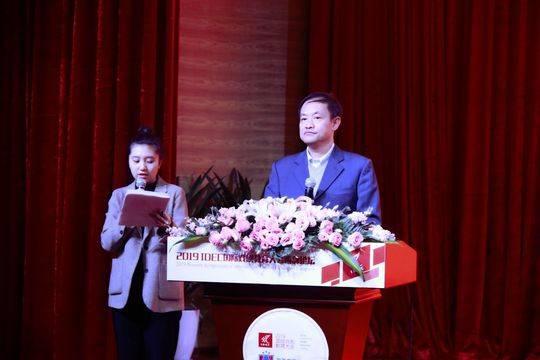 威斯康星州华人论坛到底该怎么玩？