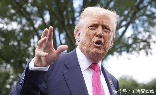 特朗普脚踝肿胀原因_特朗普手背淤青真相